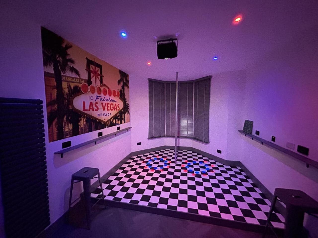 The White House Vegas Suites Blackpool Exterior foto